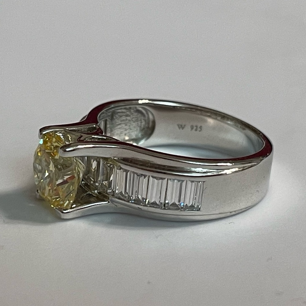 Yellow CZ wedding ring - Picture 7 of 7